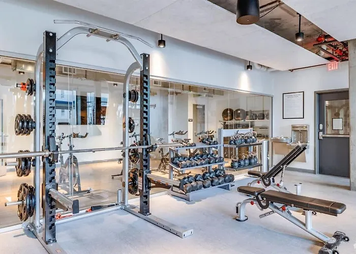 Boulevard Highrise Stu Sky Pool Parking Gym 28 *